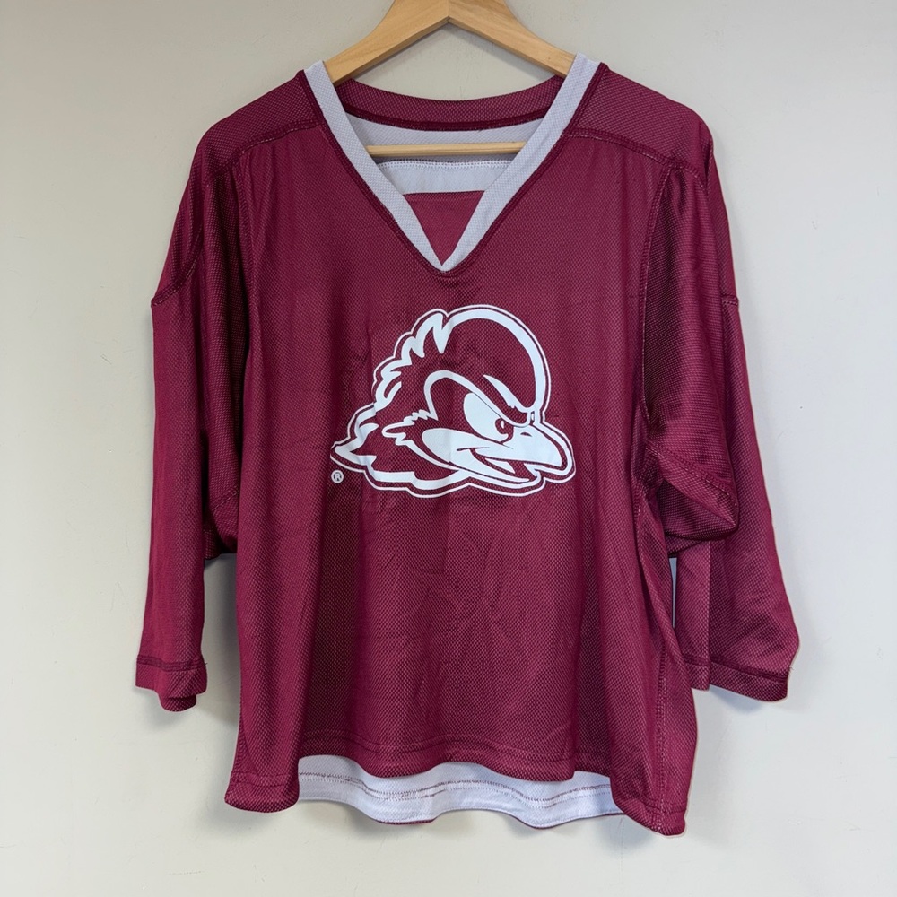 Kid’s Hockey Jersey UD Blue Hens Youth Small Medium Burgundy White Reversible